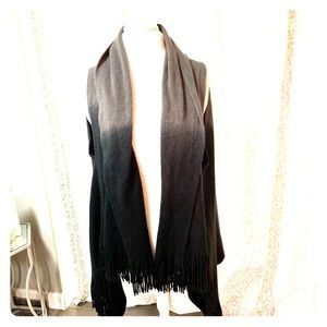 Hombre grey to black open sweater. One size